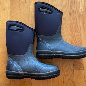 BOGS kids size 6 winter boots